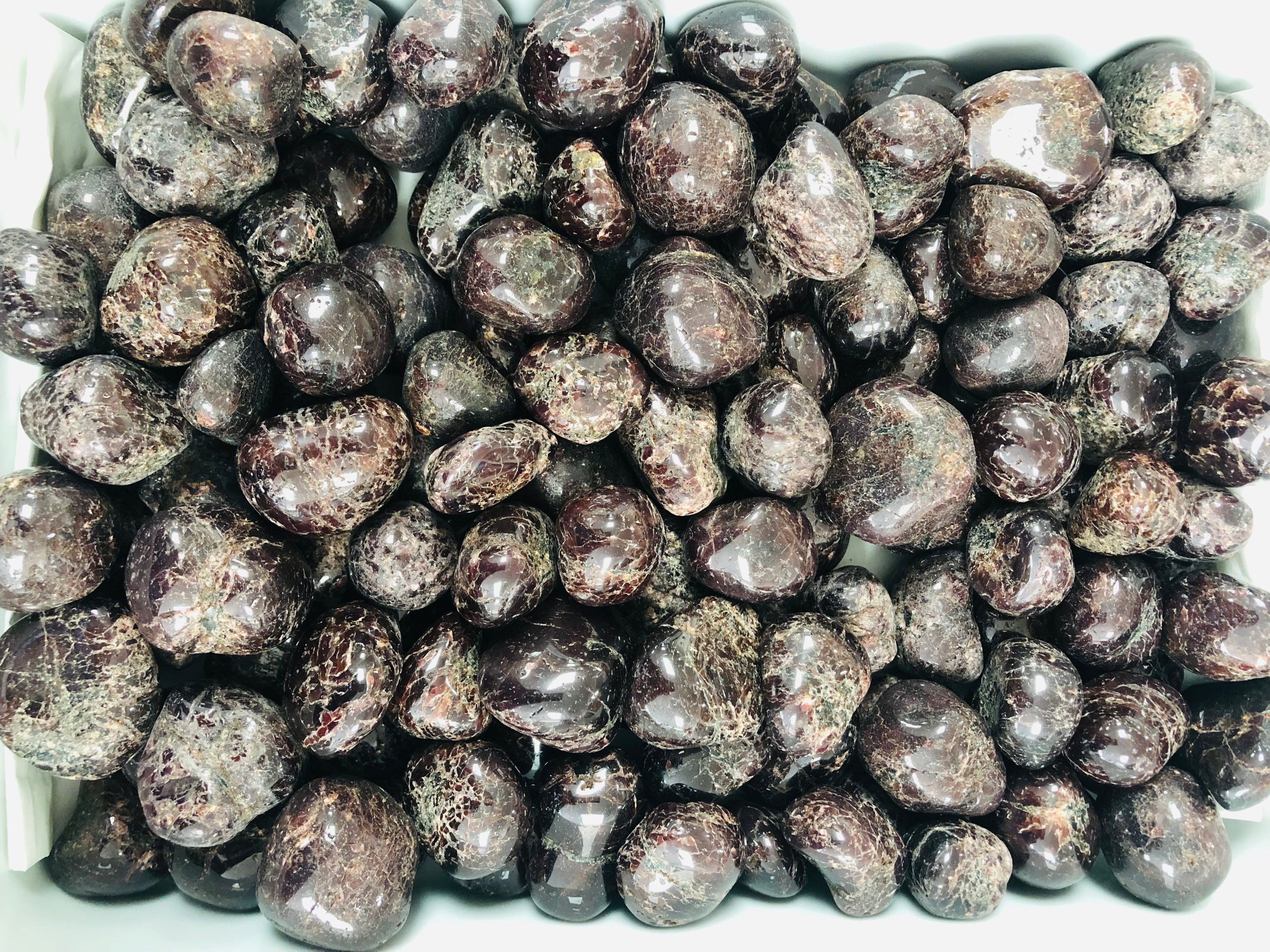 Garnet -(3 Pieces Tumble Stone)